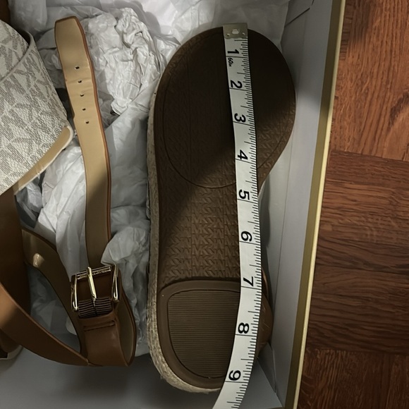 Michael Kors Sandal - Picture 10 of 10